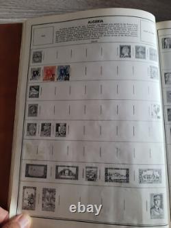 Grand et Épais Album de Timbres Harris avec 10 800 Timbres du Monde Entier, Très Bon État