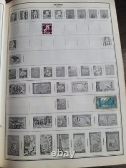 Grand et Épais Album de Timbres Harris avec 10 800 Timbres du Monde Entier, Très Bon État