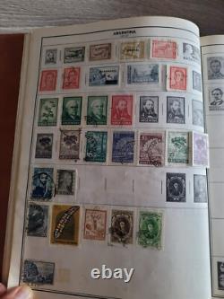 Grand et Épais Album de Timbres Harris avec 10 800 Timbres du Monde Entier, Très Bon État