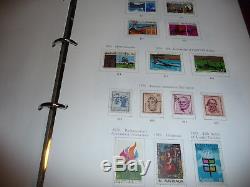 Grande Collection De Timbres D'australie Inc 2 Albums Sg Imprimés. Des Centaines Dépensés