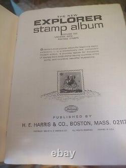 Grande Collection de Timbres du Monde Entier dans l'Album Explorer He Harris de 1969. Superbe Exemplaire