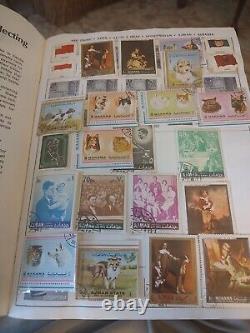 Grande Collection de Timbres du Monde Entier dans l'Album Explorer He Harris de 1969. Superbe Exemplaire