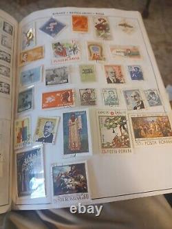 Grande Collection de Timbres du Monde Entier dans l'Album Explorer He Harris de 1969. Superbe Exemplaire