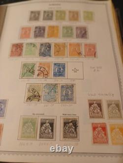 Grande collection de Roumanie dans un album