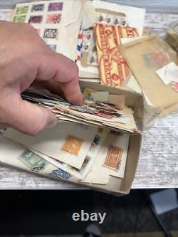 Immense lot de collection de timbres vintage avec des bonus