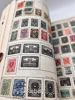 L'Album de Timbres du Monde Aristocrate Beaucoup de Timbres Étrangers