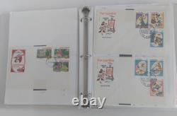 L'album Disney World des timbres-poste avec environ 250 timbres au total