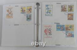 L'album Disney World des timbres-poste avec environ 250 timbres au total