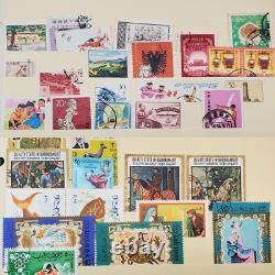 LOT Collection de Timbres Mondiale Neuve/Usagée Album USA Asie Afrique Europe+ dans Dossier