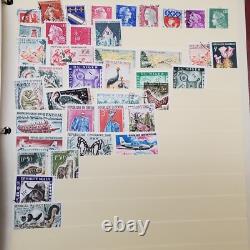 LOT Collection de Timbres Mondiale Neuve/Usagée Album USA Asie Afrique Europe+ dans Dossier