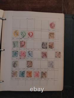 Livre de collection de timbres du monde entier, timbres vintage âgés de 100 ans, excellent état Livre de collection de timbres du monde entier, timbres vintage âgés de 100 ans, excellent état