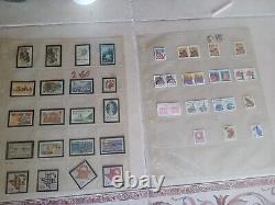 Lot - Centaines de nos timbres américains de collection uniques et quelques feuilles. Tous MNH et manches