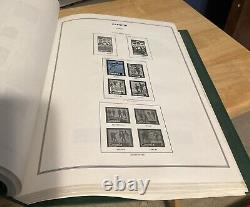 Lot de 3 albums de collection de timbres incluant quelques timbres