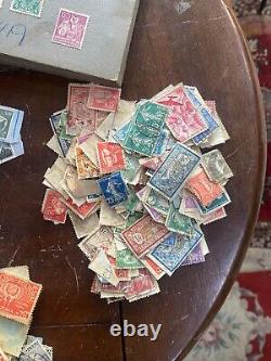 Lot de timbres-poste du monde entier et livre de collection, Total de 3100