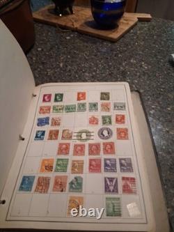 Lot provenant d’une succession : ancien album de timbres-poste contenant de nombreux timbres. Estimation : 200–400
