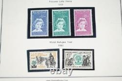 MAROC 1890s-2000s COLLECTION DE PLUS DE 1 500 TIMBRES CONSERVÉS DANS UN GRAND ALBUM