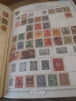 Magnifique collection mondiale dans un parfait album de timbres HUGE Minkus. 1800s et suivants