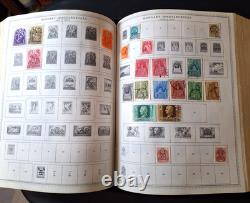 Minkus Pub L'album mondial de timbres The Master 1847-1957 avec des tonnes de timbres