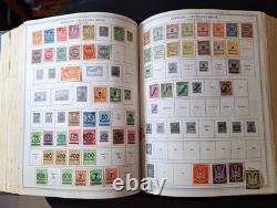 Minkus Pub L'album mondial de timbres The Master 1847-1957 avec des tonnes de timbres