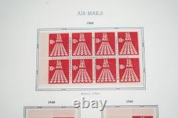 Nous 1968-1995 Collection de 130+ feuillets de brochures neufs sans charnière dans un album