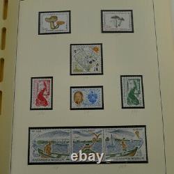 Nouvelle collection de timbres de St. Pierre et Miquelon 1983-2002 sur album Schaub