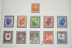 PAYS-BAS 1940-1970 COLLECTION DE PLUS DE 550 TIMBRES TOUS NEUFS DANS UN ALBUM LIGHTHOUSE