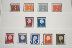 PAYS-BAS 1940-1970 COLLECTION DE PLUS DE 550 TIMBRES TOUS NEUFS DANS UN ALBUM LIGHTHOUSE