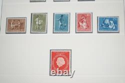 PAYS-BAS 1940-1970 COLLECTION DE PLUS DE 550 TIMBRES TOUS NEUFS DANS UN ALBUM LIGHTHOUSE