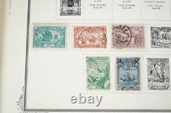 PORTUGAL 1850s-1980s COLLECTION DE PLUS DE 1 050 TIMBRES ALBUM SPÉCIALITÉ SCOTT