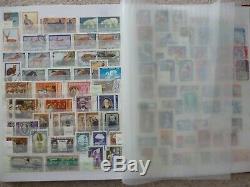Russie Excellent Stamp Collection En Album Plus De 1400 Timbres Anciens