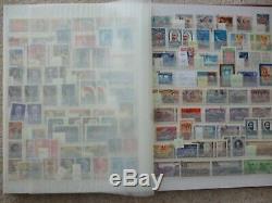 Russie Excellent Stamp Collection En Album Plus De 1400 Timbres Anciens