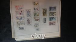 Tchécoslovaquie belle collection dans un album