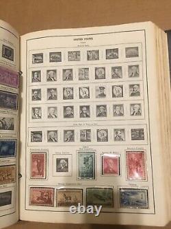 Un classeur à couverture rigide de la collection de timbres du monde standard H E Harris, album J-Z.