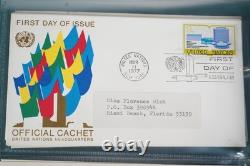 Une collection de 180 enveloppes premier jour 1975-1981 stockées dans un album Mystic