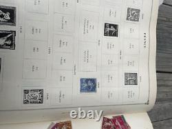 Une collection de timbres anciens robustes dans un album de timbres-poste Scott International