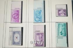 Us & Un Collection de 500+ Timbres avec Numéros de Plaque Tous Neufs Charnières / MnH