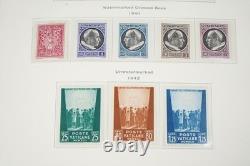 Vatican 1929-1981 Collection de 575 timbres neufs et utilisés dans un album Scott