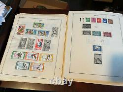 Ww Huge Stack Album Pages Beaucoup De Stamps Remanders De Plusieurs Collections